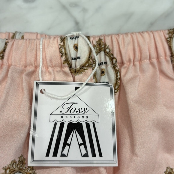 TOSS DESIGNS PJ SET - Picture 9 of 9